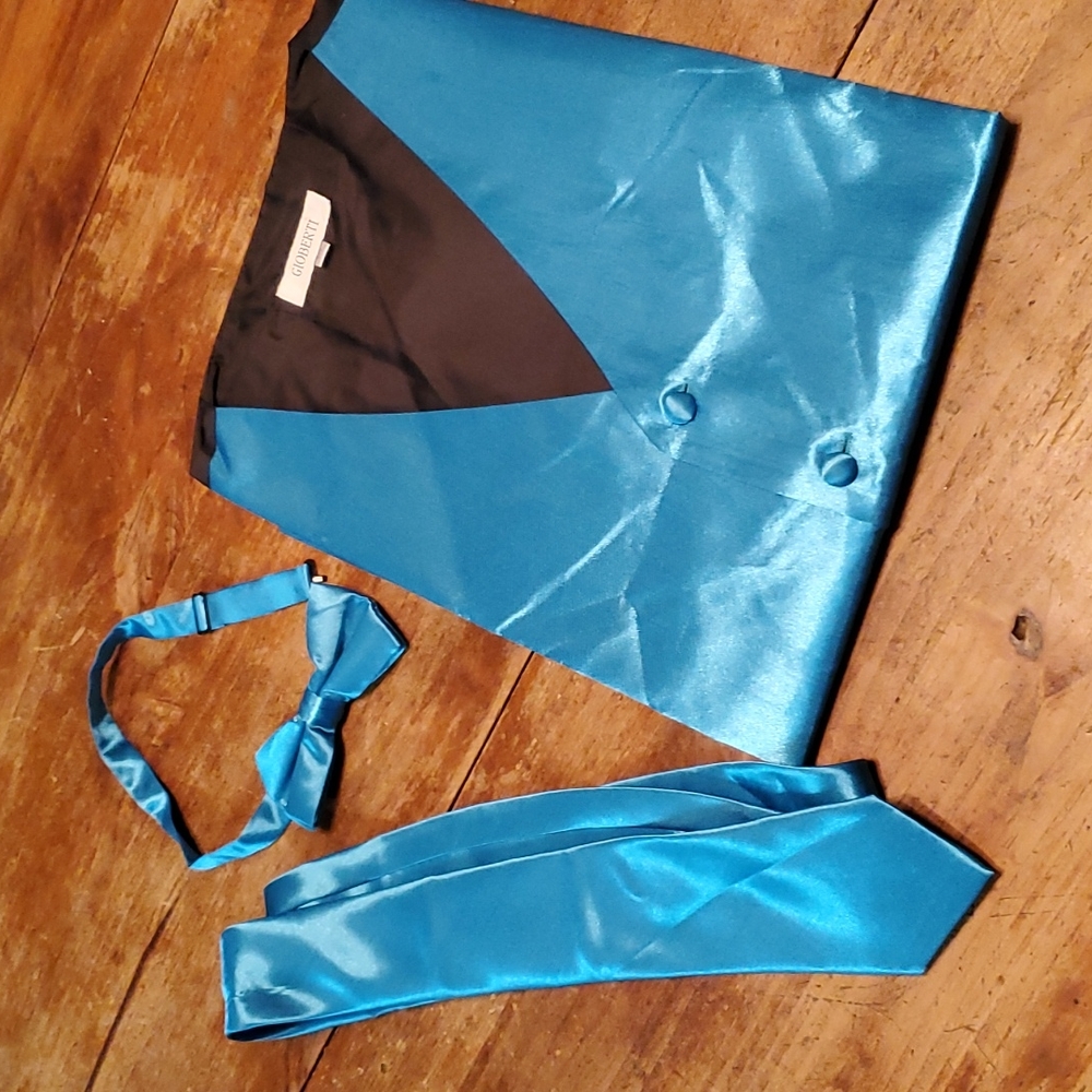Gioberti Satin Vest with ties